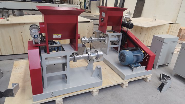 Brand new broiler feed processing machine in Zimbabwe